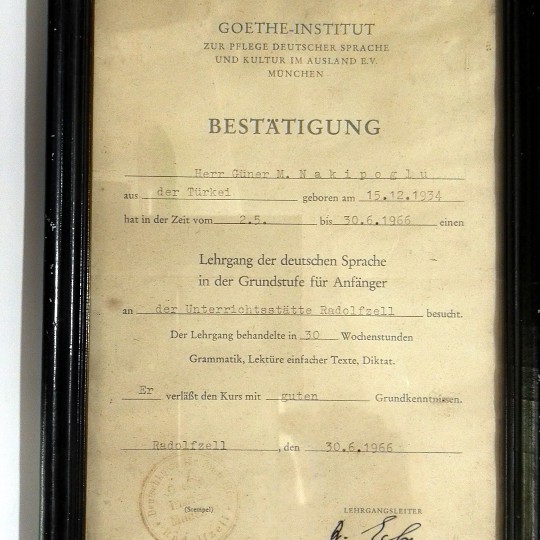 Güner M. Nakipoğlu Adına Verilmiş Goethe Enstitüsü Almanca Kursu Onay Sertifikası - Efemera