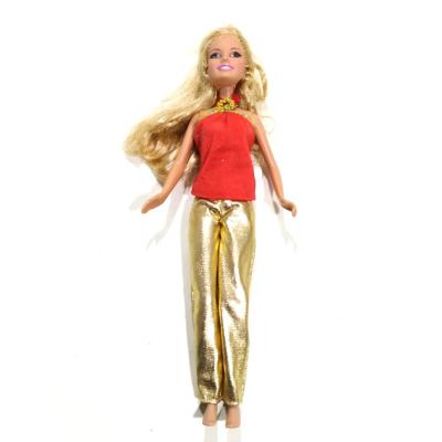 Mattel 2001 Barbie bebek - Oyuncak