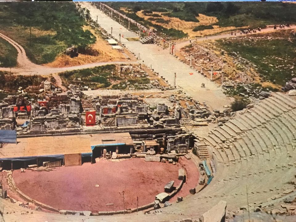 Efes Büyük Tiyatro - 1970'li yıllara ait kartpostal / Arkası yazısız