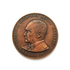 Atatürk Kitaplığı Açılış Hatırası