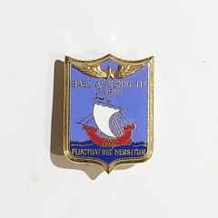 Base Aerienne 117 Paris, Fluctuat Nec Mergitur - Mineli rozet
