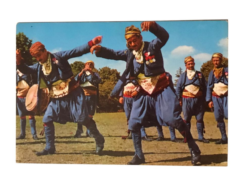 Balıkesir Folklor ekibi - 1970'li yıllara ait kartpostal / Arkası yazılı