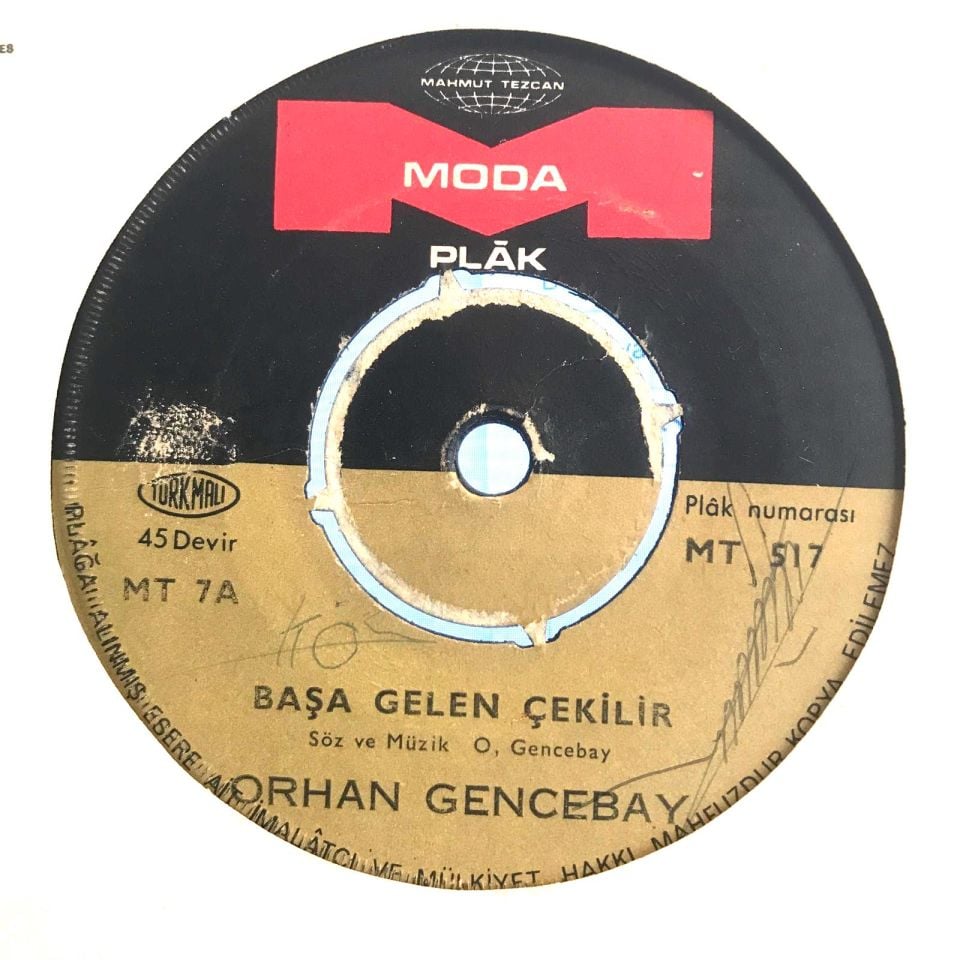 Başa gelen çekilir - Sensiz bahar geçmiyor / Orhan GENCEBAY / 45'lik plak