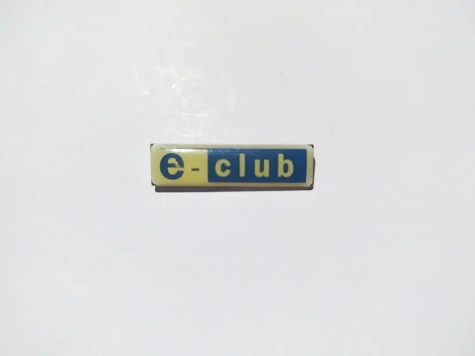 e - Club * Eski rozet