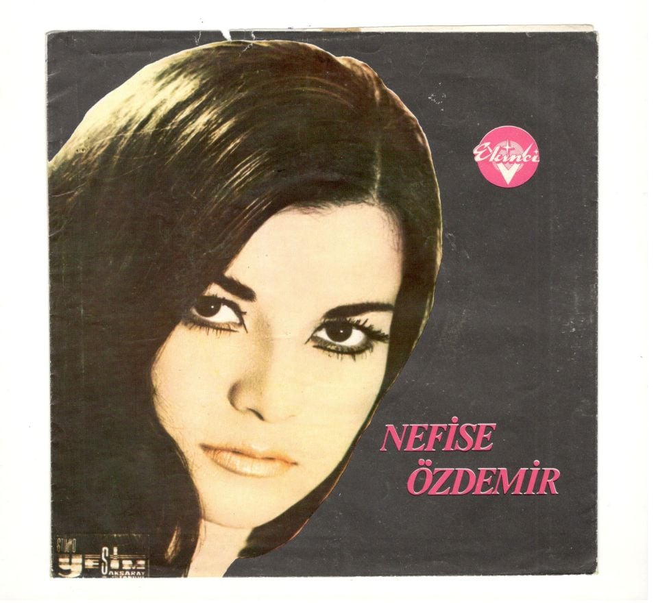 Nefise ÖZDEMİR (Sadece kapaktır, içerisinde plak yoktur.)