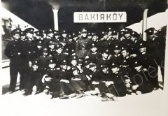 Bakırköy Tren İstasyonunda askerler / SİZDEN GELENLER:Mehmet YORULMAZ arşivi.