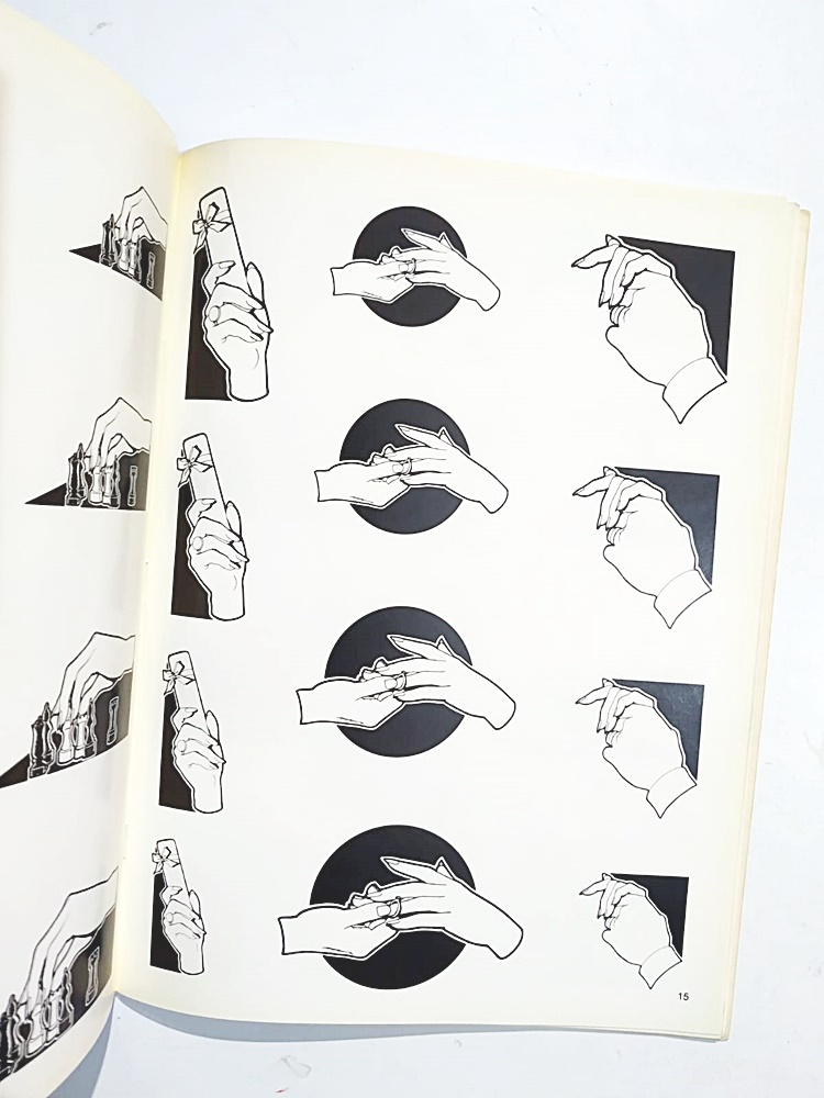 Illustrations Of Hands - Tom TIERNEY - Kitap