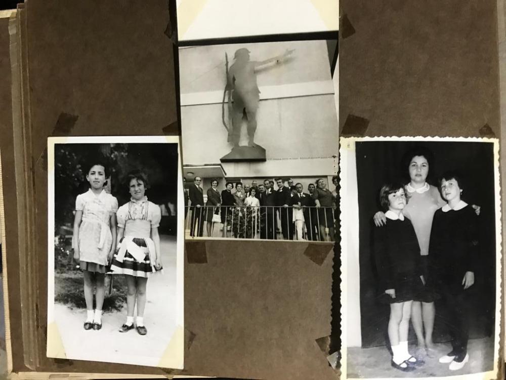 Ankara'da bir İlkokula ait, 160 adet fotoğraf olan albüm