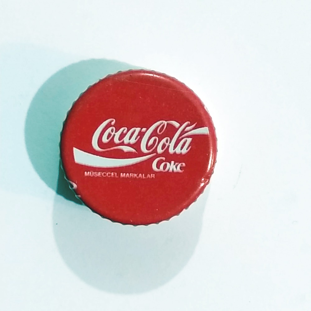 Coca Cola Yaşam budur işte - Kullanılmamış kapak (Şişeye kapatılmamıştır.)