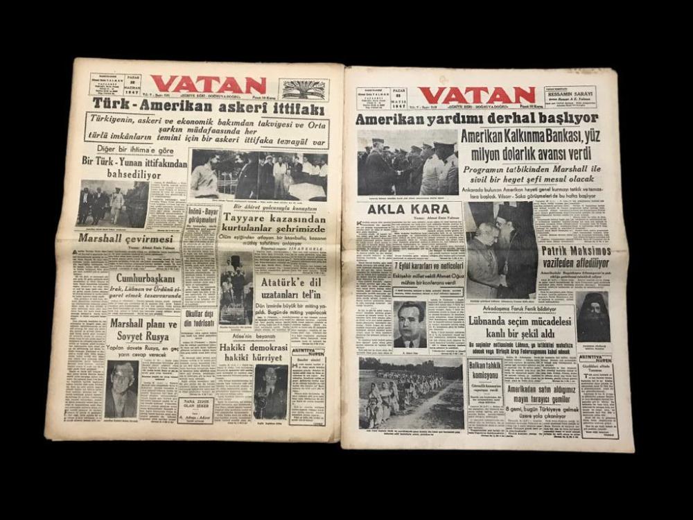 Galatasaray - Beşiktaş vs. Spor haberli, 2 adet Vatan gazetesi - 1947