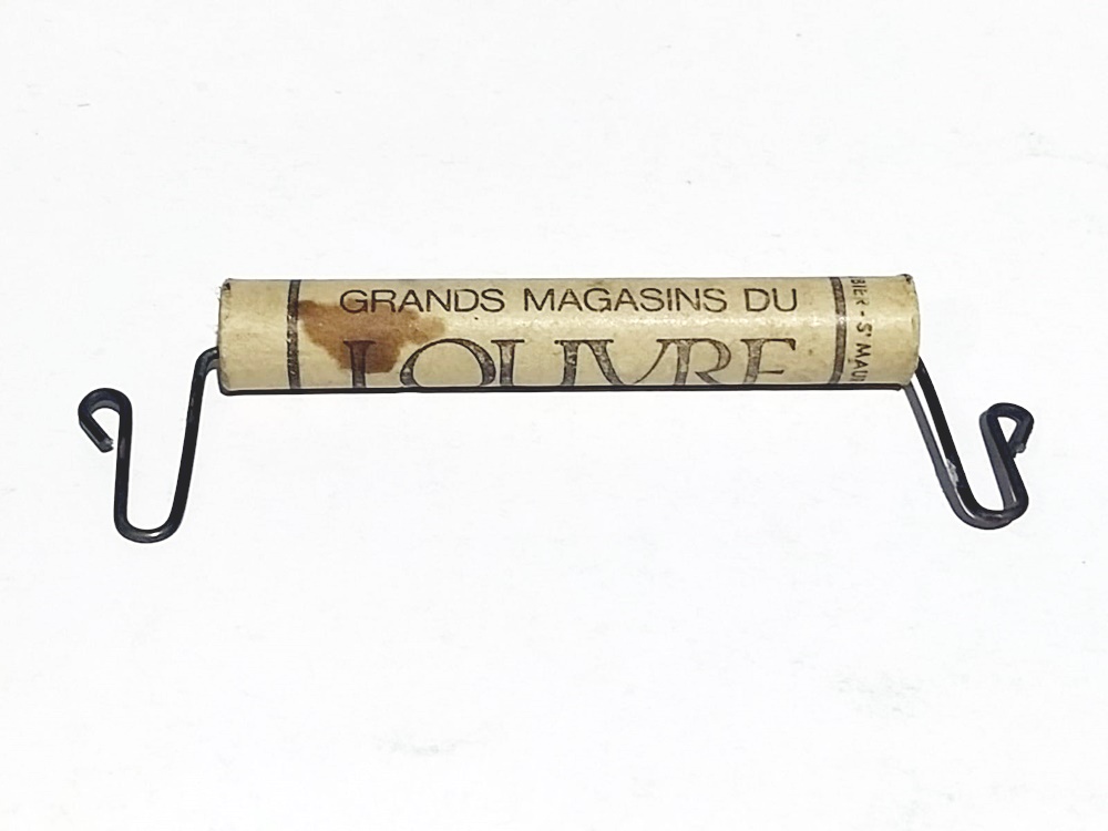 Grands Magasins Du Louvre - Paket tutacağı 