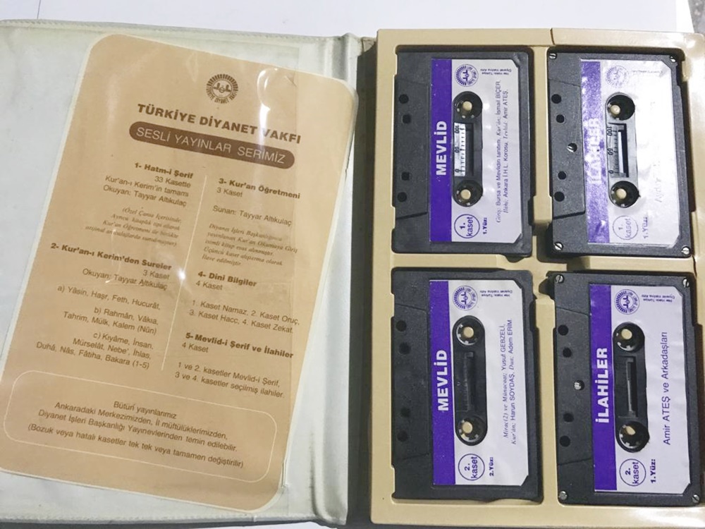 Mevlid-i Şerif İlahiler / Türkiye Diyanet Vakfı - 4 adet kaset
