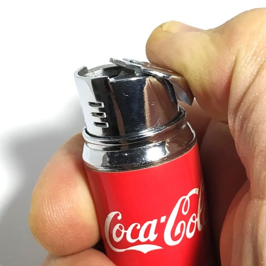 Coca Colo / Coca cola, taklit çakmak