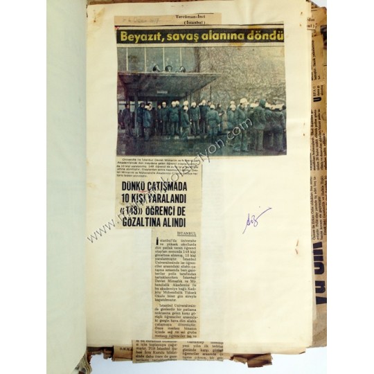 İstanbul Devlet Mimarlık Mühendislik Akademisi'ne ait 12 Eylül öncesi gazete küpürleri - Efemera