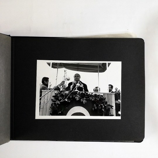 T. C. 31. ve 32. Hükümeti Bayındırlık Bakanı Turgut Yaşar GÜLEZ Fotoğraf Albümleri ( Boğaziçi Köprüsü Temel Atma Töreni ) - Fotoğraf