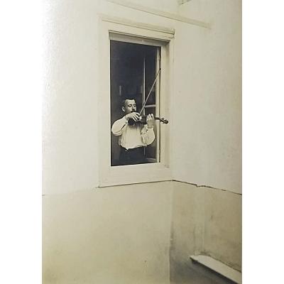 Camdaki Kemancı - 1940'lar, fotoğraf