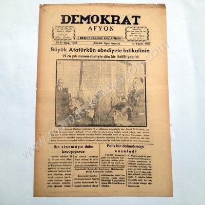 Demokrat Afyon gazetesi, 11 Kasım 1957 10 Kasım gazeteleri Afyon - Efemera