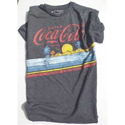 Coca Cola Delicious & Refreshing - Tişört