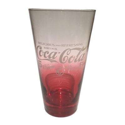 DELICIOUS AND REFRESHING Coca-Cola - Kırmızı bardak