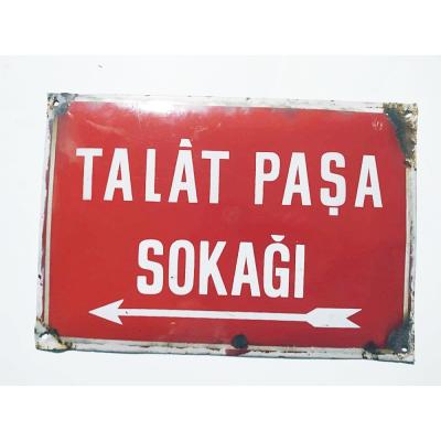 Talat Paşa Sokağı - Emaye sokak tabelası