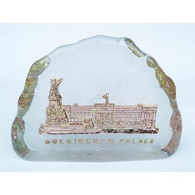 Buckingham Palace cam masa süsü