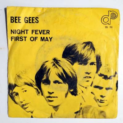 Night Fever - First Of May / BEE GEES - PLAK 