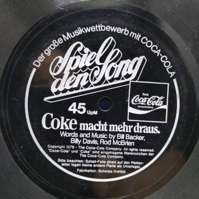 Coca Cola / Coke macht mehr draus -  Plak