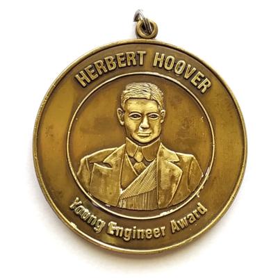 Herbert HOOVER Young Engineer Award / Madalya  