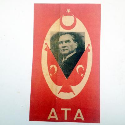 Atatürk ve Türk bayrağı - Kağıt bayrak (11,5x20 cm.) - Efemera