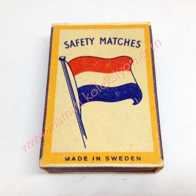Safety Matches Made in Sweden - Bayraklı kibrit Old Matches